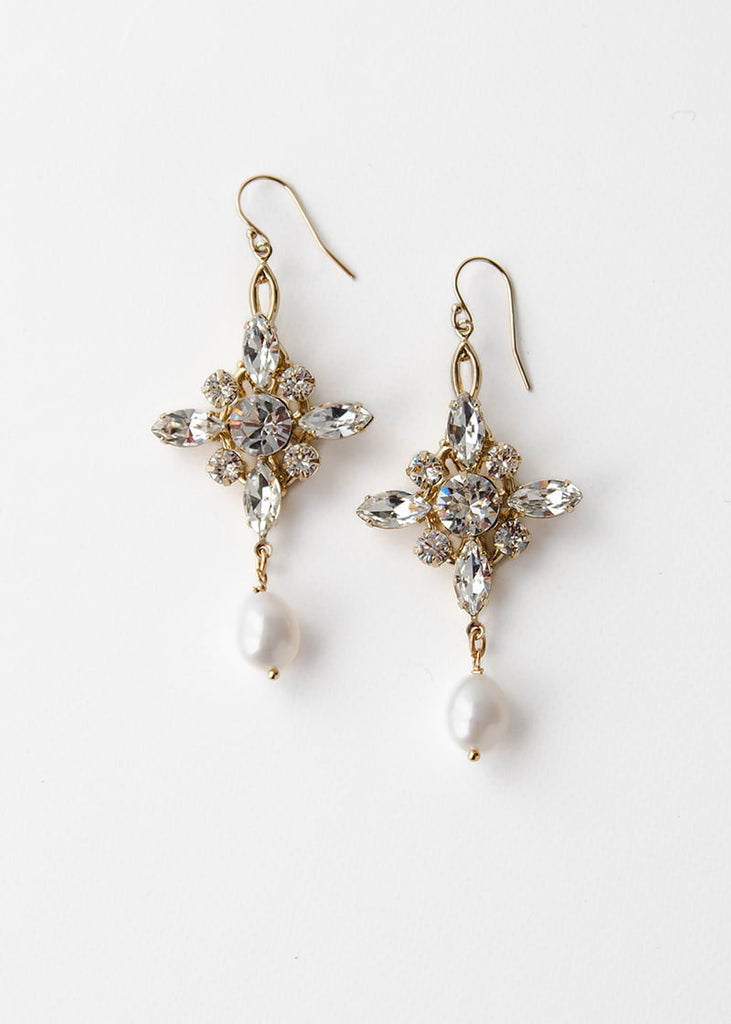 Bridal earrings with rhinestones to the middle and a drop freshwater pearls