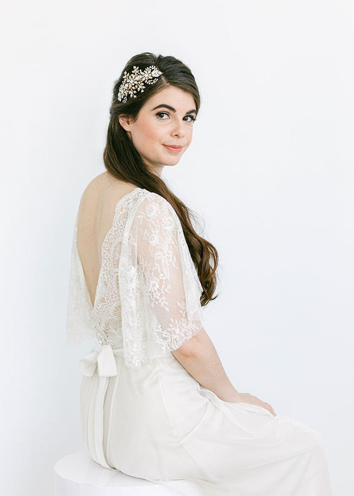 Analisa wedding comb