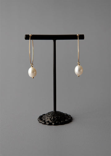Bridal earrings Gracelyn with freshwater pearls