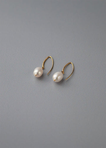 Phoebe gold wedding earrings
