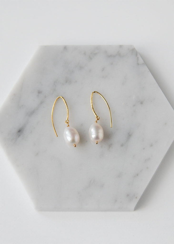 Phoebe pearl earrings