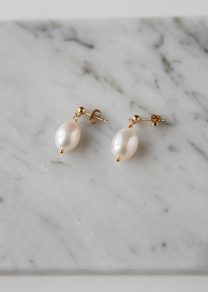 Regan pearl earrings