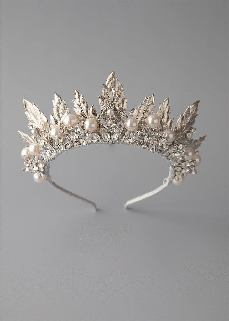 Stella bridal crown with large pearls and striking leaves
